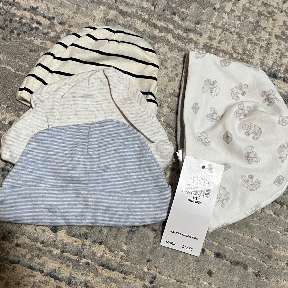 Set of Baby Beanies